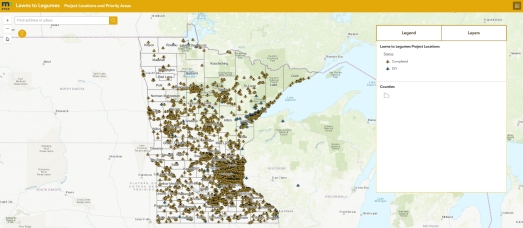 Screenshot of the Lawns to Legumes Minnesota Bee Map showing blue and yellow bee icons marking awarded and DIY projects.